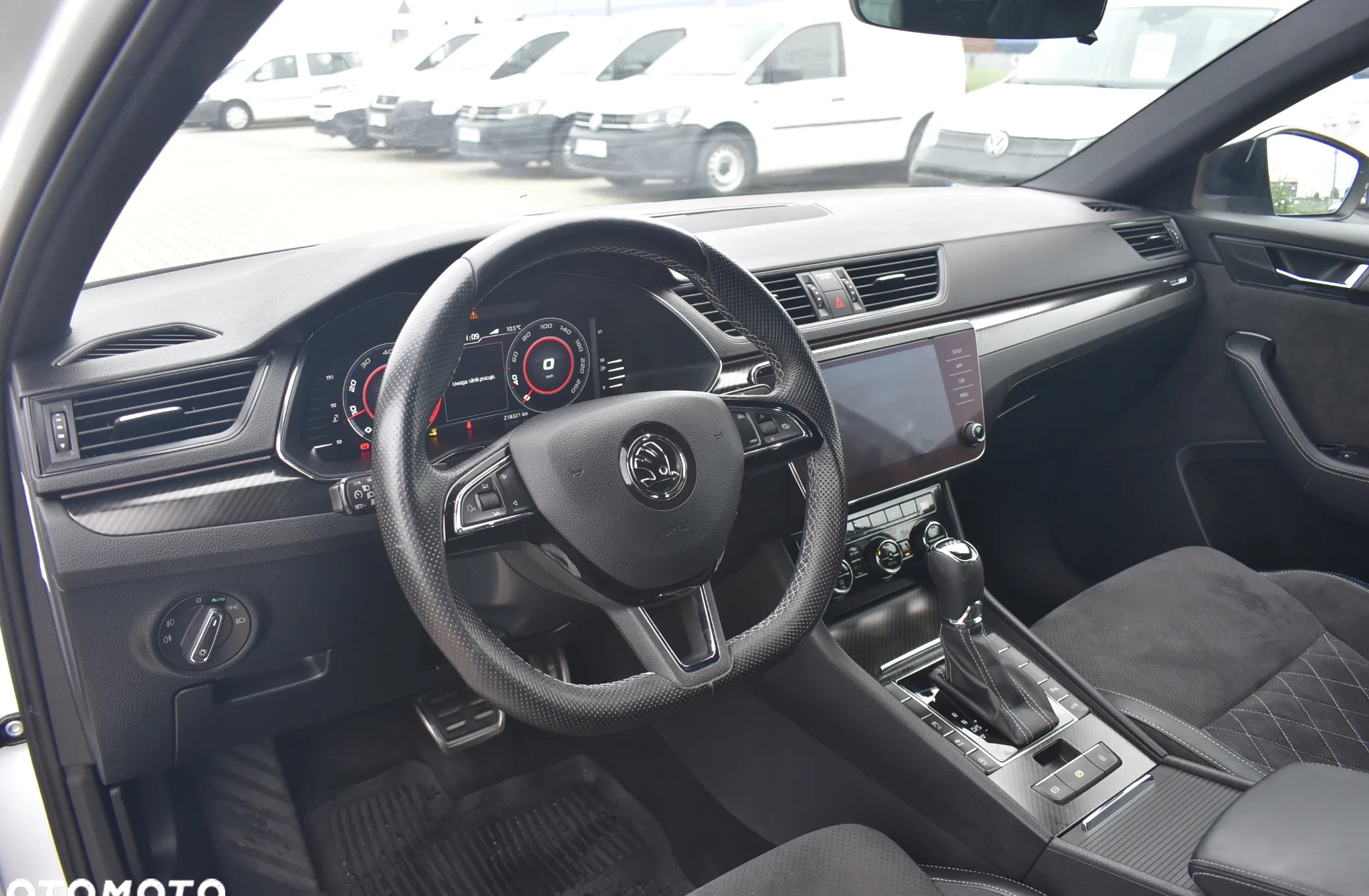 Skoda Superb cena 82300 przebieg: 218319, rok produkcji 2020 z Wąchock małe 781